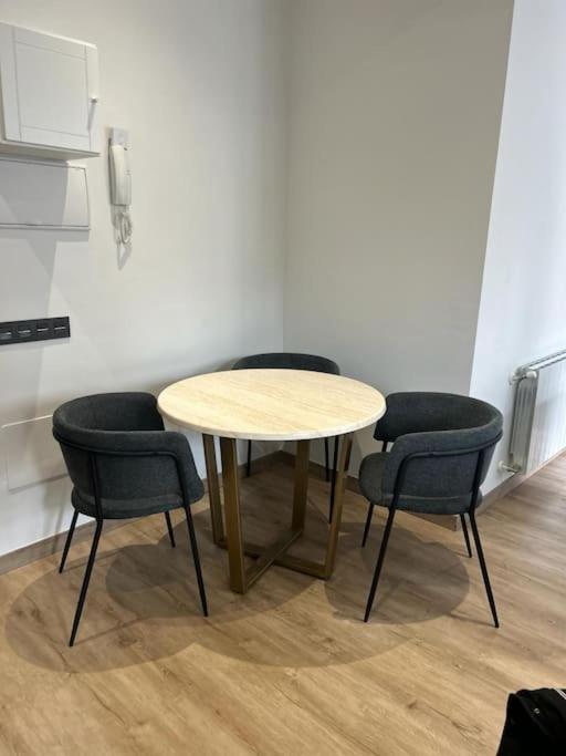 Piso Deluxe Con Balcon Cerca Del Casco Viejo Apartment Bilbao Ngoại thất bức ảnh