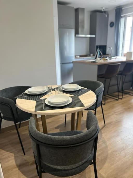 Piso Deluxe Con Balcon Cerca Del Casco Viejo Apartment Bilbao Ngoại thất bức ảnh