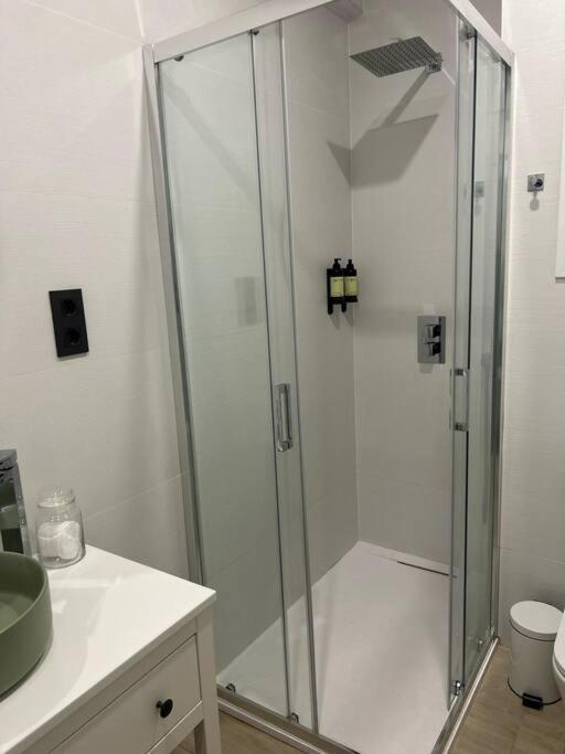 Piso Deluxe Con Balcon Cerca Del Casco Viejo Apartment Bilbao Ngoại thất bức ảnh